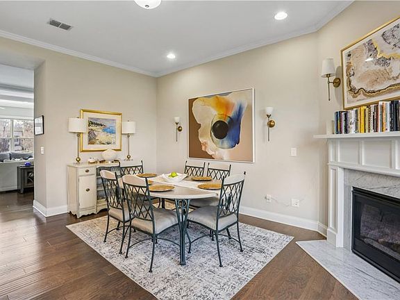 3rd image of 3159 Rutter Dr