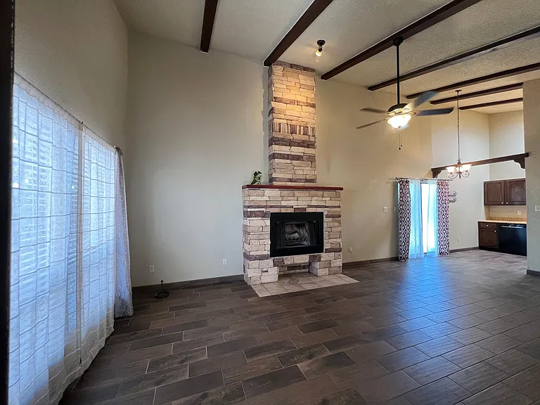 3390 Majestic Rdg — Photo 4