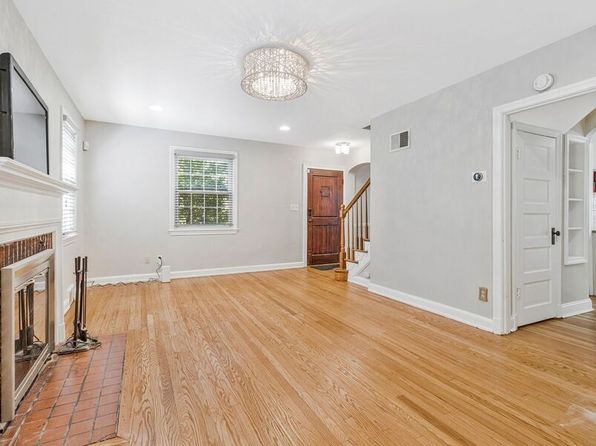 1714 33rd Pl SE