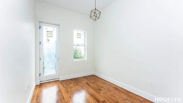 Rented by Nooklyn NYC LLC | media 51