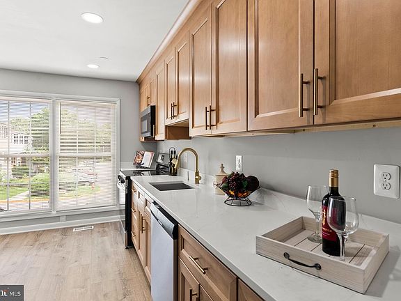 4th image of 8916 Trimble Way
