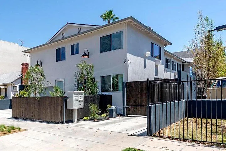 716 Cole Ave #7 — Photo 1