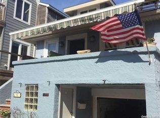 70 Kentucky St, Long Beach, NY 11561