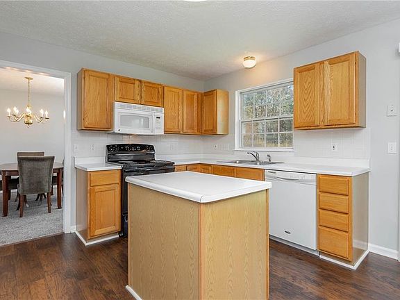 5th image of 34912 Clear Creek Dr