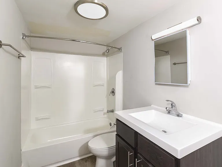 The George Apartment Homes — Photo 38