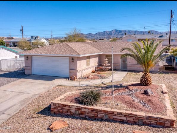 640 Desert View Dr
