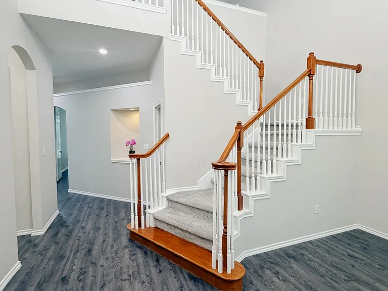 69 Cattail Pond Dr — Photo 8