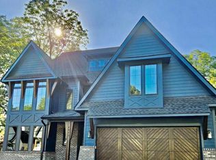 2412 Daniel St, Charlotte, NC 28205