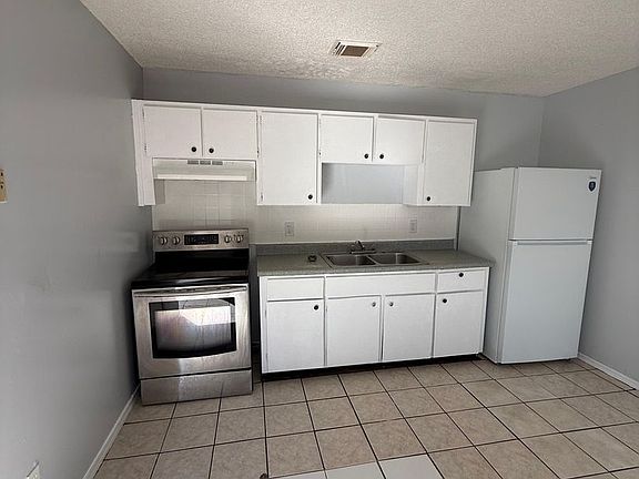 2nd image of 3997 Leonnie Rd #1-4