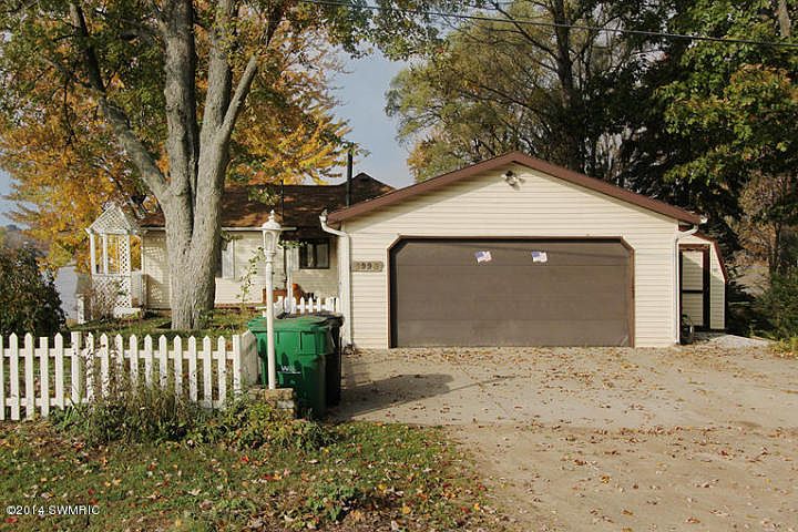 1st image of 3995 Kehoe Dr NE