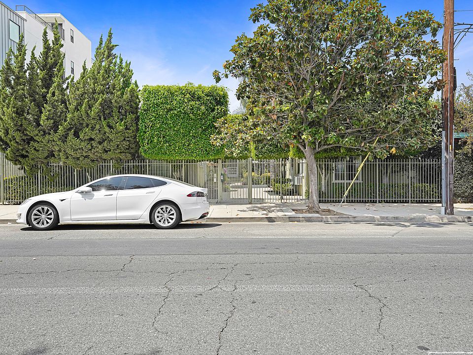 1st image of 11503 Chandler Blvd #3/4
