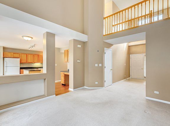 3rd image of 934 Charlela Ln