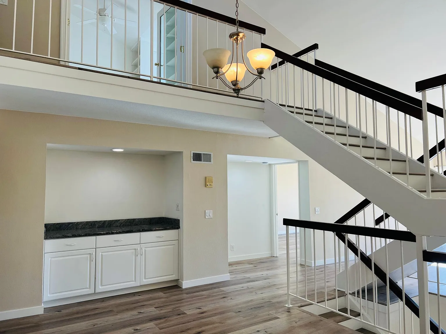 531 Racquet Club Lane — Photo 4
