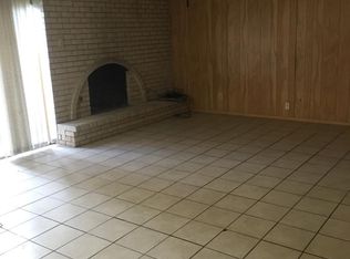 2010 Chestnut Rd, Carrollton, TX 75007