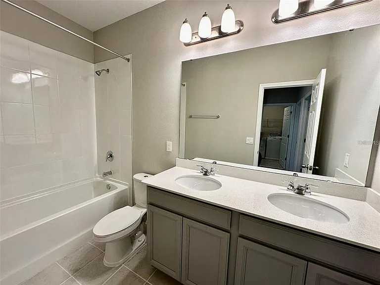 4869 Lacewing Dr — Photo 15