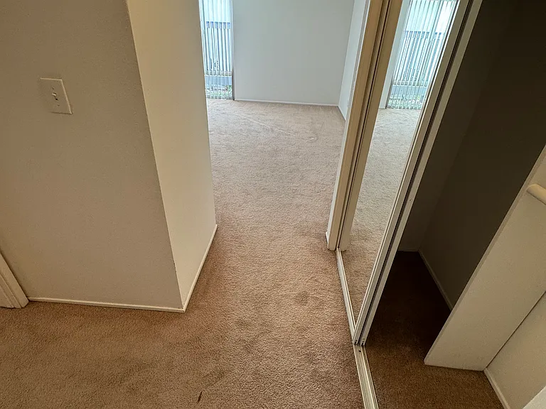 Kula Kai Apartments — Photo 17