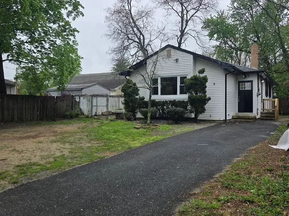 3 Freewood St, Howell, NJ 07731