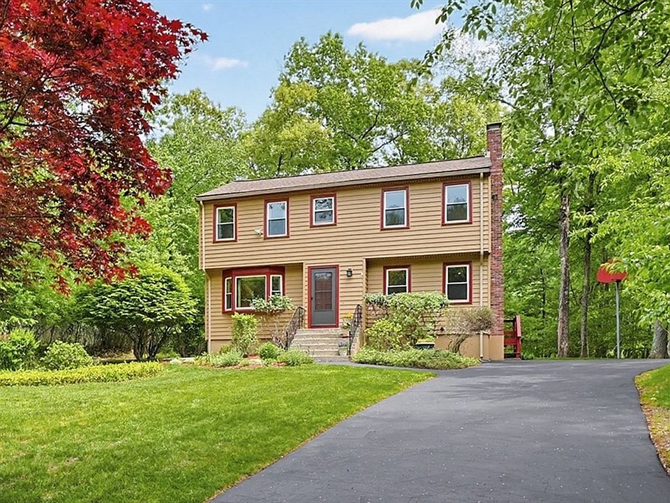 1st image of 218 Hampton Rd