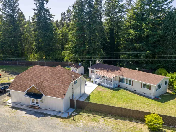68964 Wildwood Rd, North Bend, OR 97459