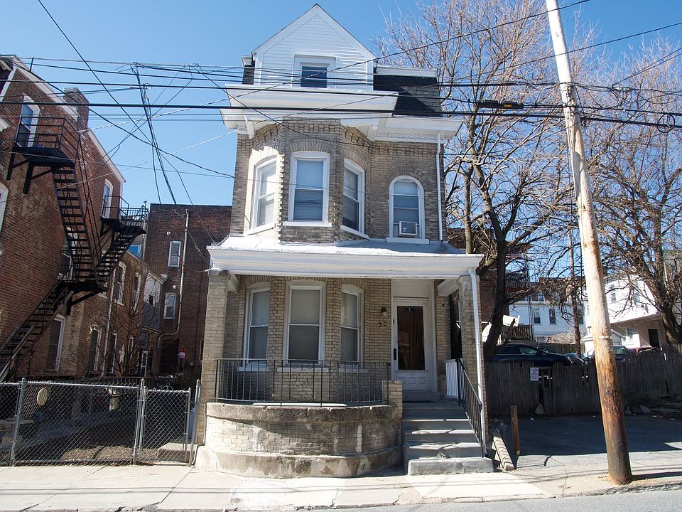 1st image of 30 N Madison St #1