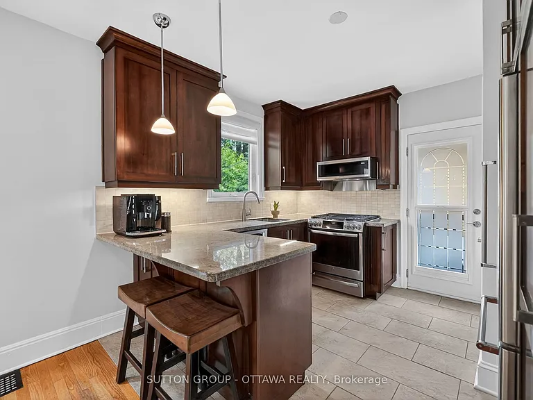 85 Riverdale Ave — Photo 11