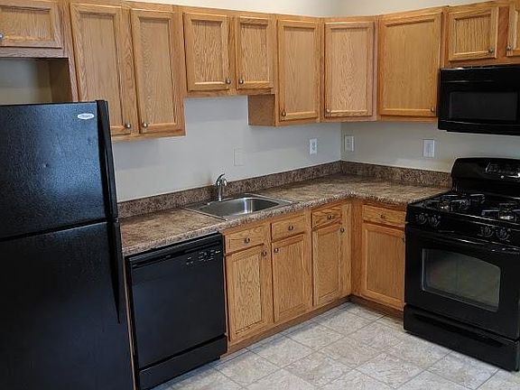 2701 Jefferson St Kitchen