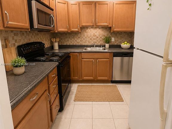 3rd image of 4117 NW 88th Ave APT 205