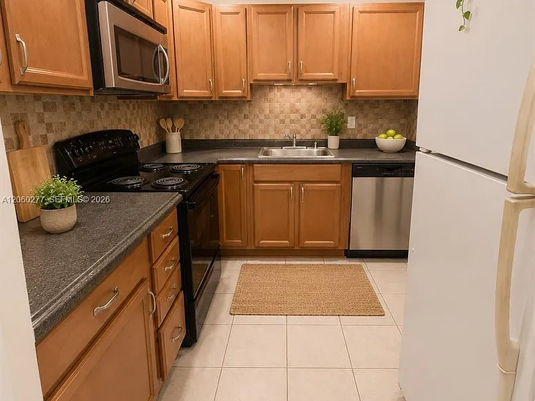 4117 NW 88th Ave #205 — Photo 5
