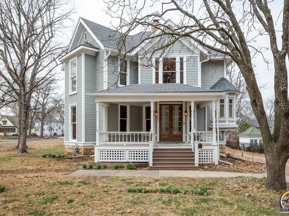 235 SW Greenwood Ave, Topeka, KS 66606