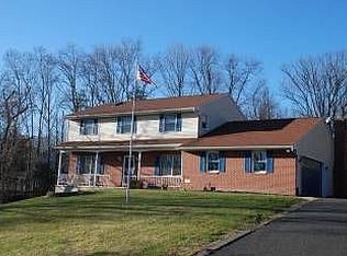 1595 N Valley Rd, Pottstown, PA 19464