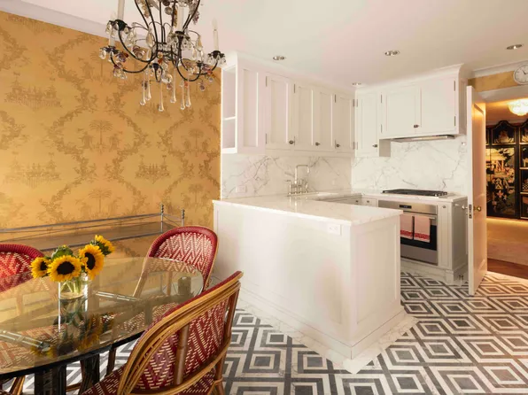 15 East 69th Street image 5 of 20