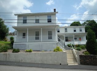 21 Carbon St, Weatherly, PA 18255