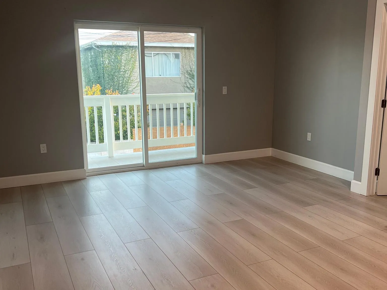 1 bed, 749 sqft, $3,100 — Photo 3