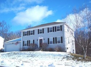 121 Woods Rd, Northampton, MA 01062