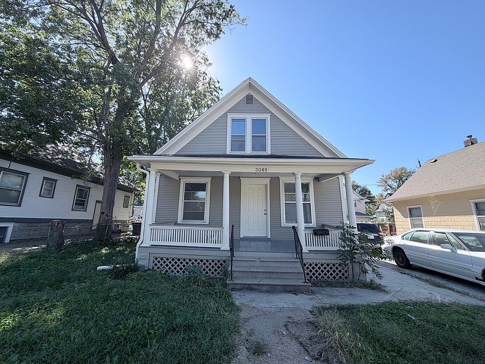 1st image of 3089 Vine St