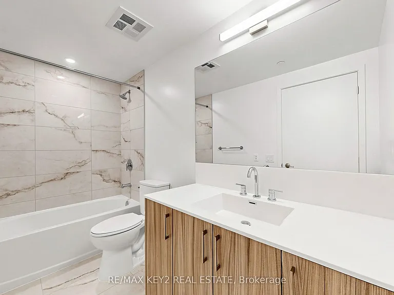 4010 Eglinton Ave W #216 — Photo 15