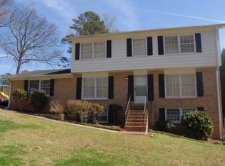 3207 Foxwood Trl SE, Smyrna, GA