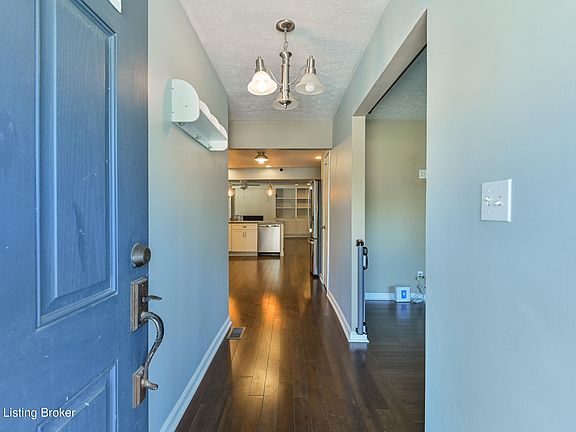 3rd image of 4710 Huckleberry Ct