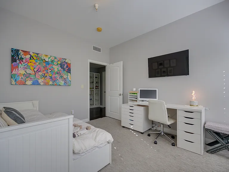 14535 Margate St #1 — Photo 18