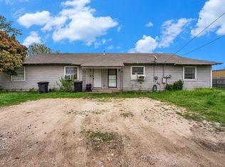 1706 Redwood Dr, Cleburne, TX 76033