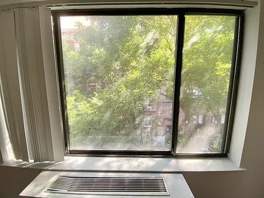 Rented by J PRESTON AND ASSOCIATES INC | media 5