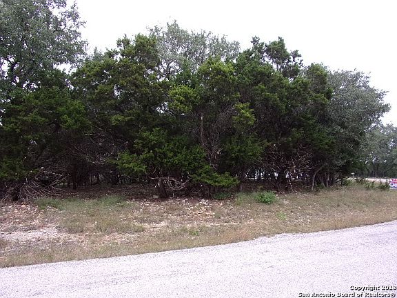 3rd image of 151 Circle Dr