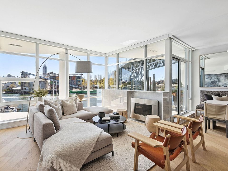 1st image of 303-628 Kinghorne Mews #303