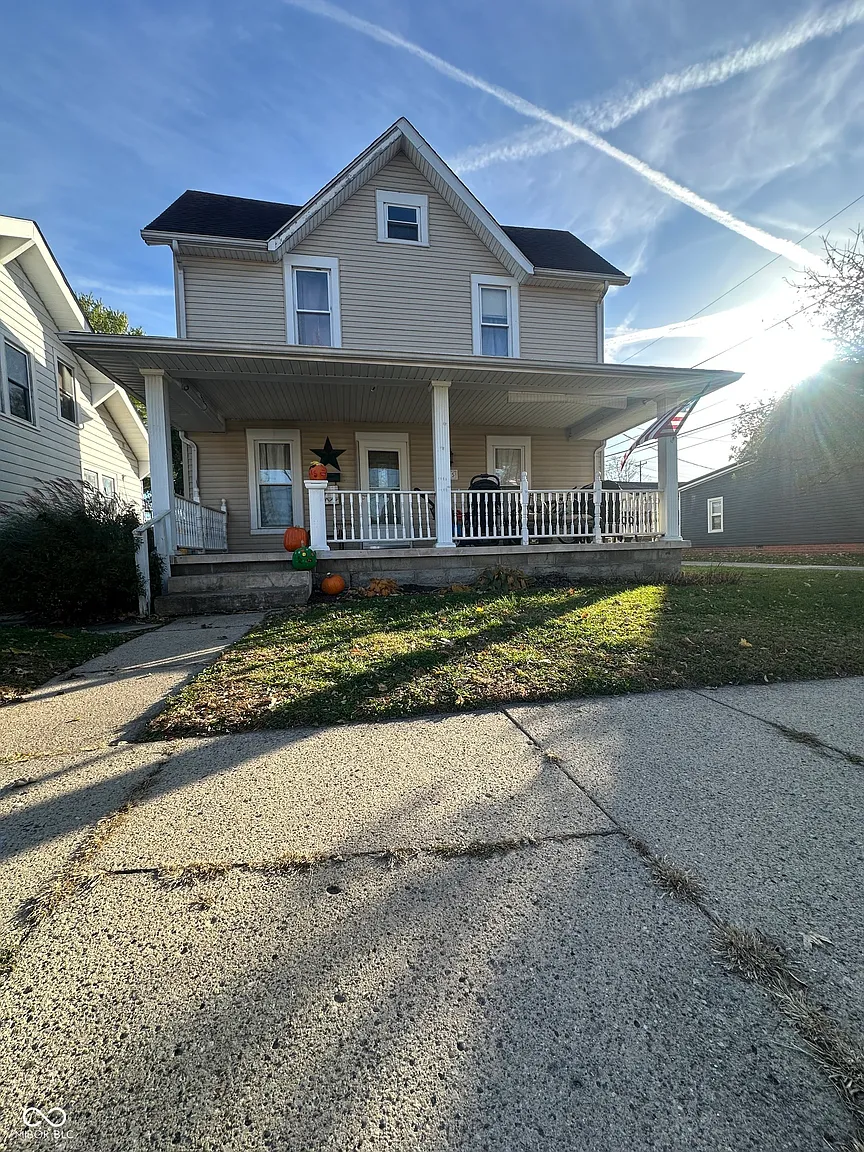 415 W 5th St photo 1