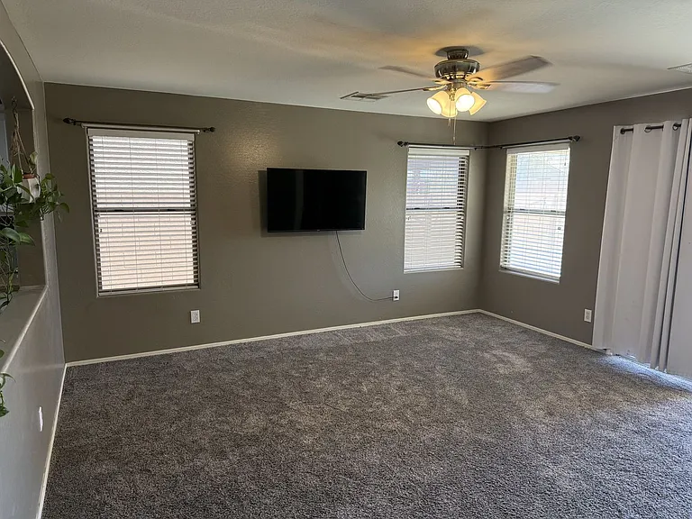 5943 S 248th Dr — Photo 11