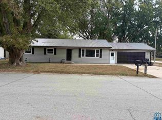 720 Hyland Ave, Cherokee, IA 51012