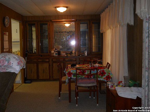 5th image of 100 Shannon Dr.