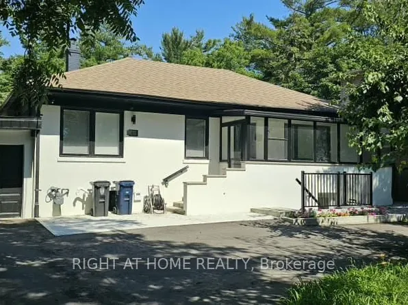 61 Gladys Rd, Toronto, ON M1C 1C7