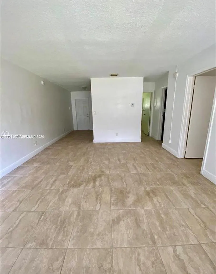 Carver Ranches — Photo 3