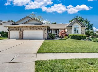 1001 E Hawthorne Ct, Derby, KS 67037